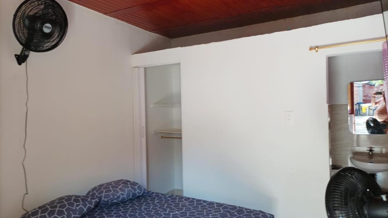 Hostal Arambulo Villavieja Eksteriør bilde